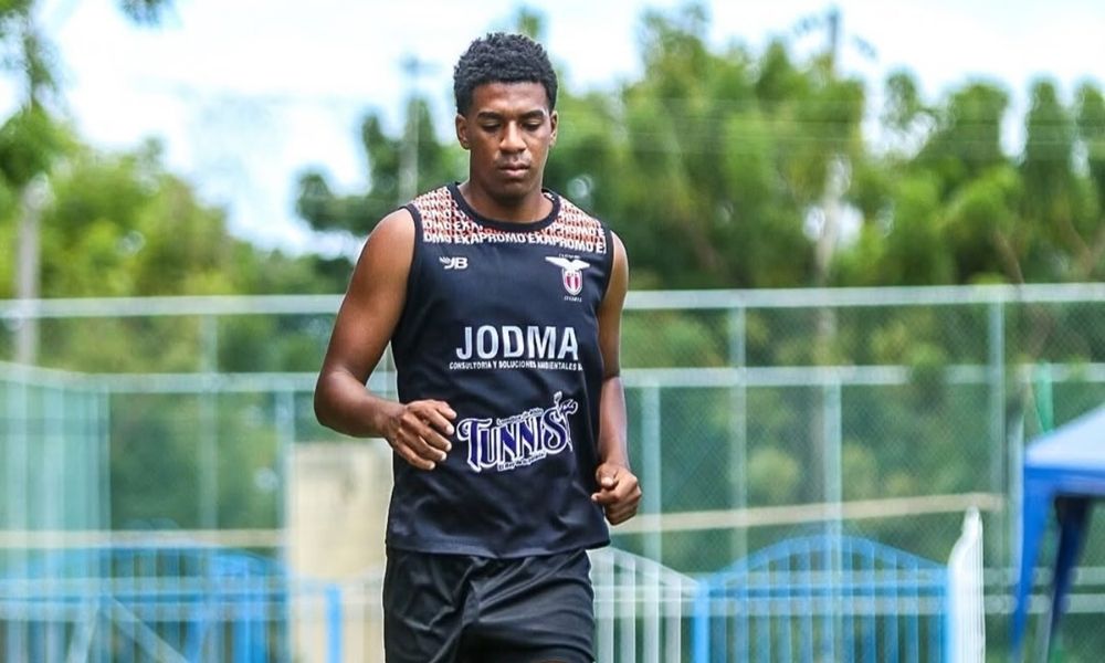 Ataque armado no Equador deixa ao menos quatro mortos, incluindo um jogador de futebol