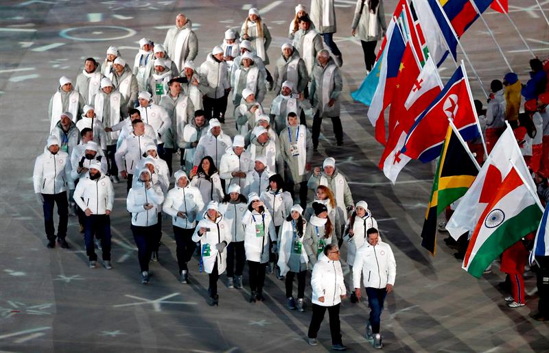 COI autoriza atletas russos e bielorrussos a competirem sob bandeira neutra nos Jogos de Inverno de 2026