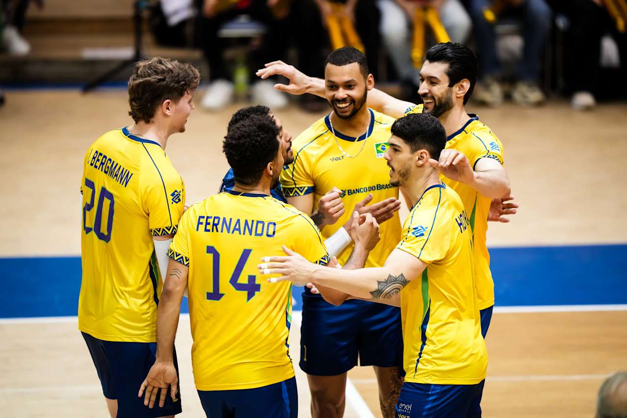 Brasil bate Colômbia e soma terceira vitória consecutiva no Sul-Americano Masculino de Vôlei
