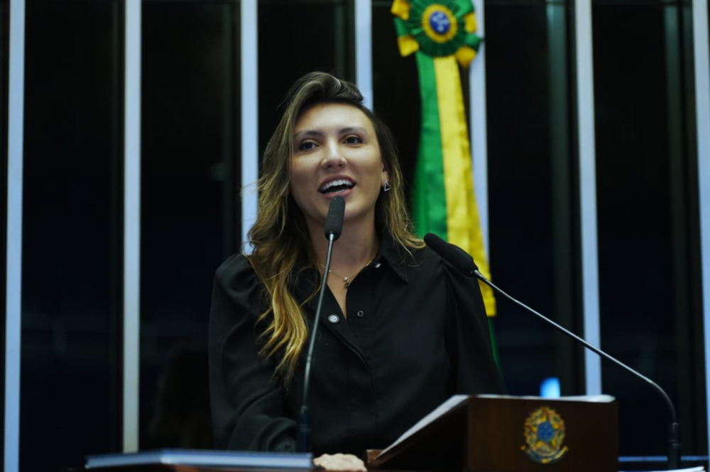 Saiba quem é a mulher cotada para assumir o Ministério do Turismo