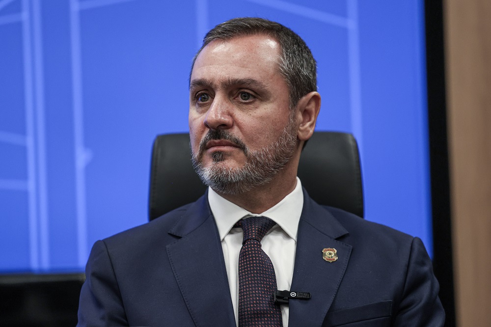Interferência de Bolsonaro na PF pode ter ligação com tentativa de golpe, diz diretor-geral