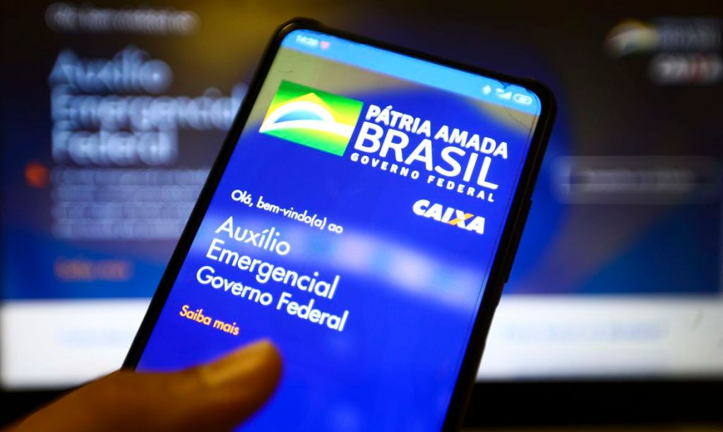Auxílio emergencial: 177 mil famílias devem devolver valores indevidos