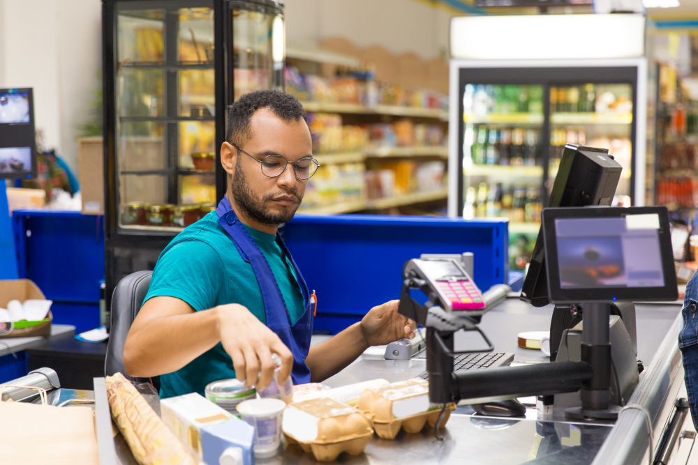 Supermercados ainda deixam de registrar 30% das compras por CPF, aponta levantamento