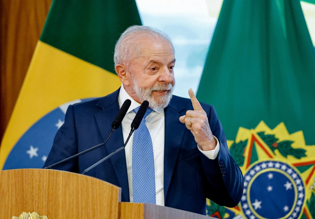 Lula diz que não quer luxo e que ficará em barco durante a COP30