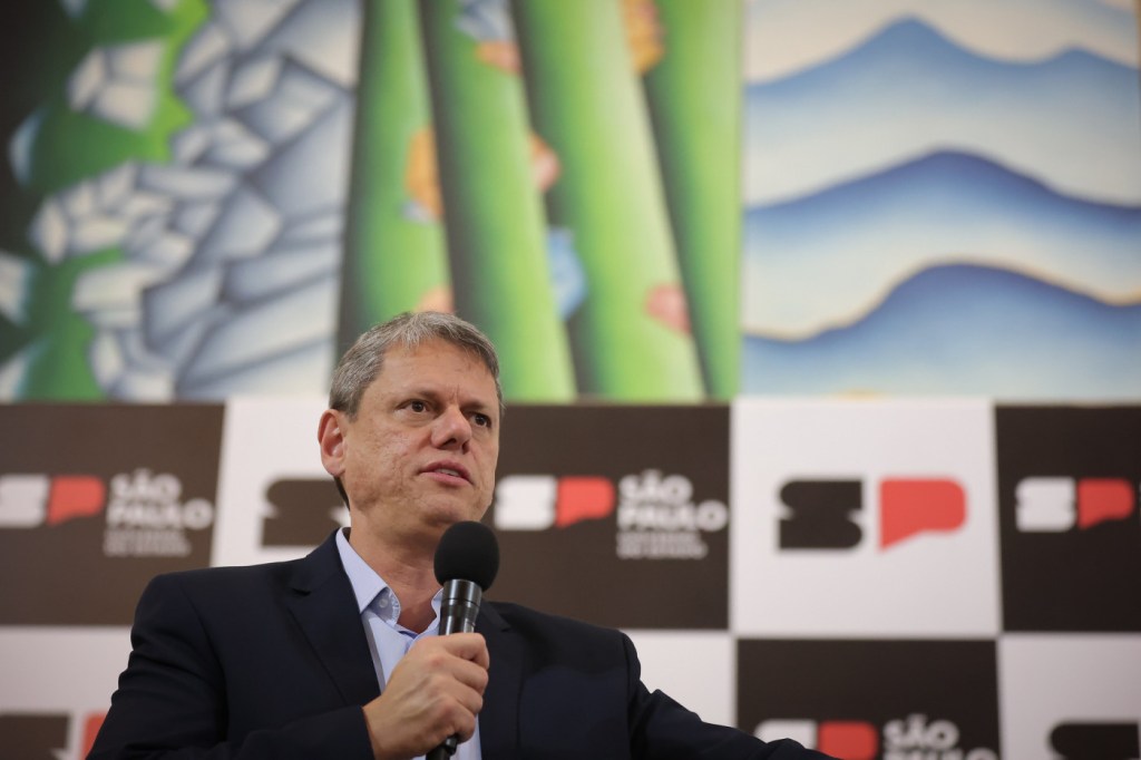 Aprovação do governo Tarcísio de Freitas chega a 61,9%, aponta Paraná Pesquisas