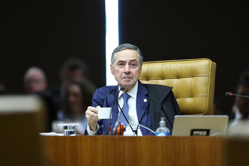 Barroso decide votar em ação sobre aborto antes de se aposentar do STF