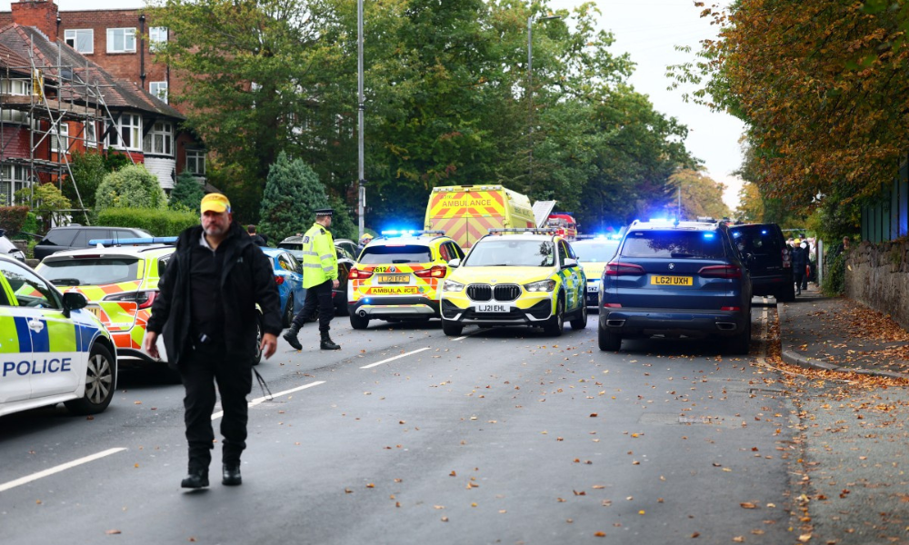 Ataque a sinagoga deixa dois mortos e três feridos em Manchester