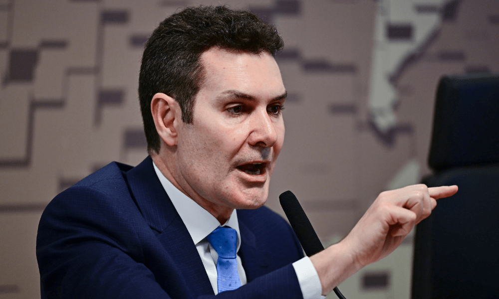 Governo anunciará nova política habitacional com mudança na poupança, diz ministro