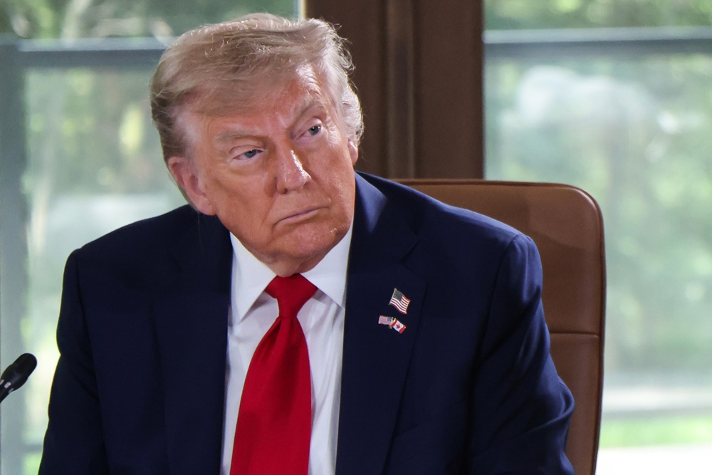 Trump nega plano de demitir presidente do Fed, mas faz novas críticas