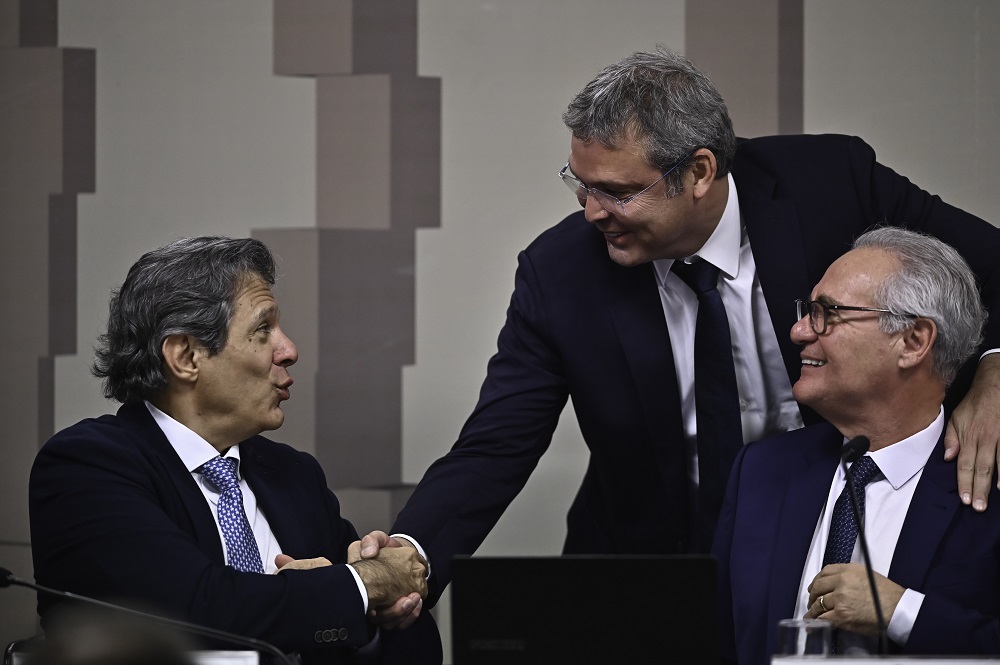 Crédito extraordinário do governo deve ajudar ao menos 70% dos exportadores
