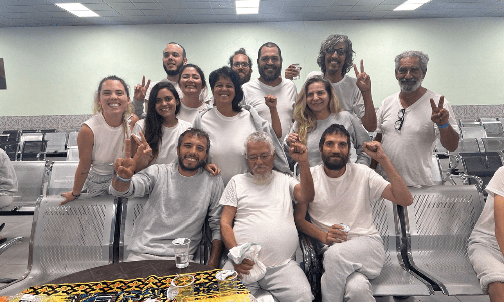 Ativistas brasileiros que integravam a flotilha são deportados de Israel para a Jordânia