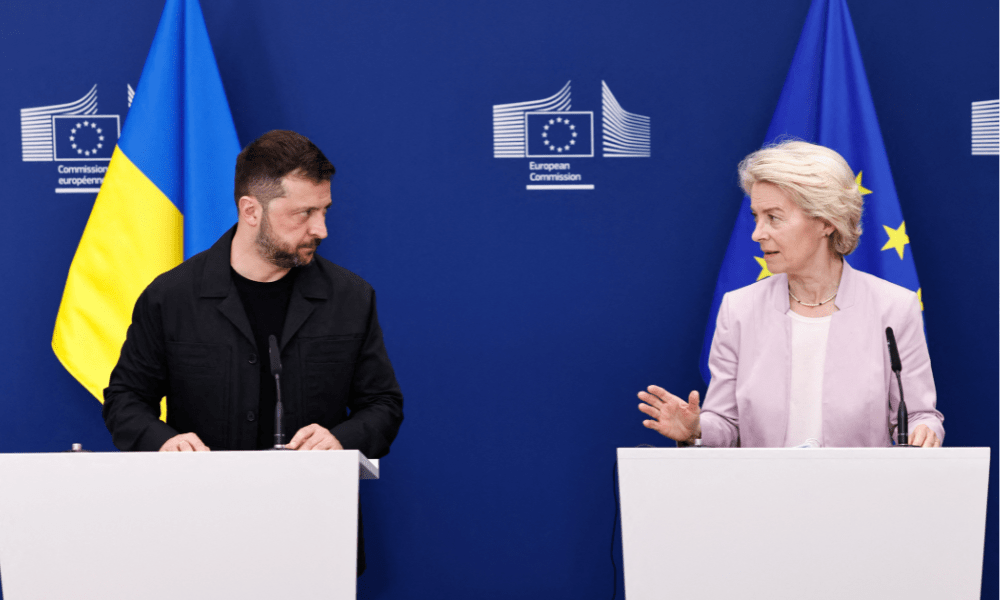União Europeia propõe novo pacote de sanções contra a Rússia focado em combustíveis