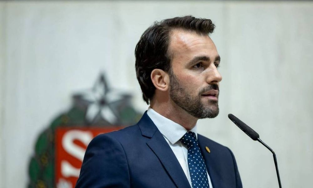 TSE proíbe uso de imagem de Bolsonaro em propaganda de deputado