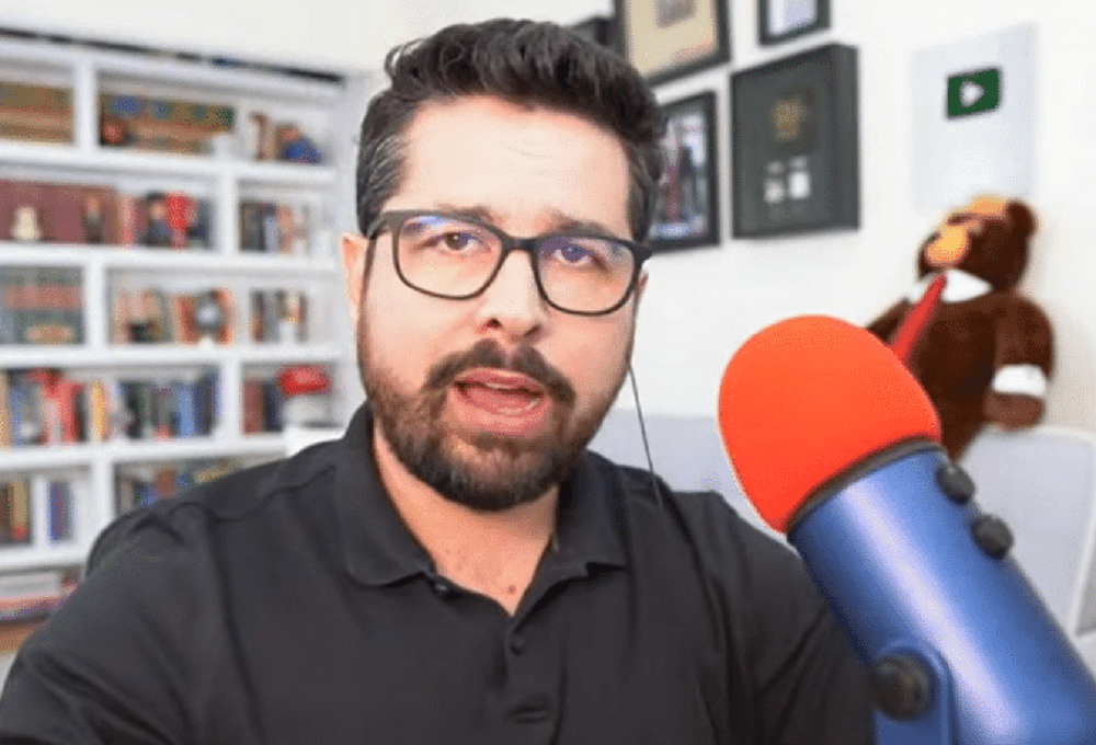 Moraes pede ajuda dos EUA para intimar Paulo Figueiredo no processo do golpe