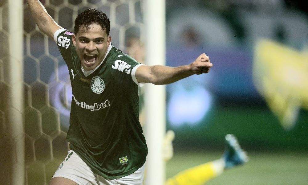 Palmeiras goleia Juventude e abre três pontos de vantagem na liderança do Brasileirão