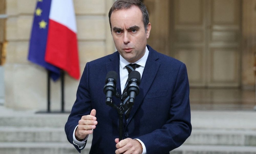 Macron nomeia novo governo de Sébastien Lecornu em meio a crise política na França