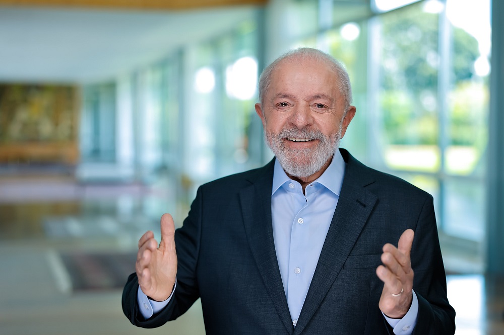 Lula parabeniza Daniel Noboa pela reeleição no Equador