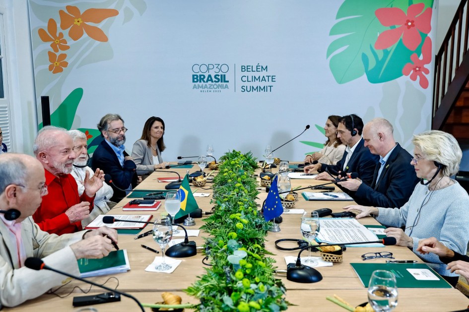 05.11.2025 – Reunião bilateral com a Presidente da Comissão Europeia, Ursula von der Leyen Presidente da República, Luiz Inácio Lula da Silva, durante reunião bilateral com a Presidente da Comissão Europeia, Ursula von der Leyen. Museu Paraense Emílio Goeldi – Belém (PA) Foto: Ricardo Stuckert / PR