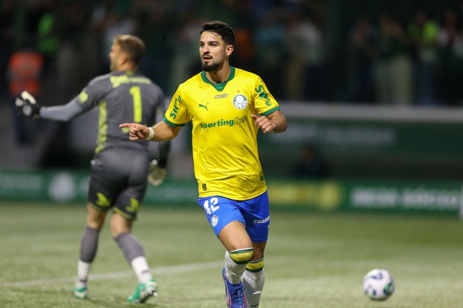 Flaco López