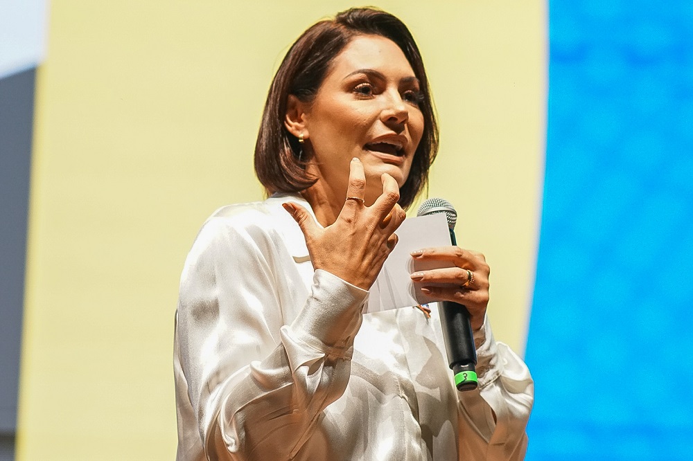 Michelle Bolsonaro diz que Congresso está ‘de joelhos em frente ao STF’