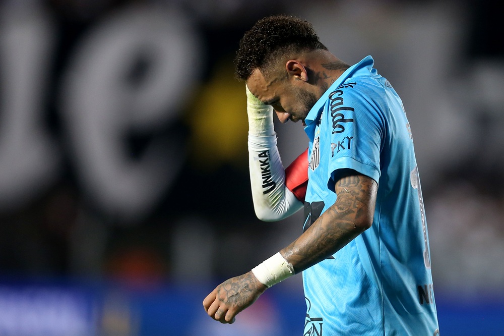 Neymar não joga mais em 2025? Lesão gera questionamentos e deixa Santos em encruzilhada