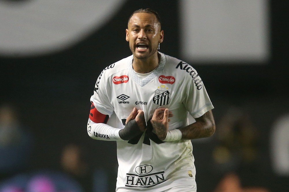 Dirigente do Santos dá voto de confiança a Neymar: 'Gênio incompreendido'