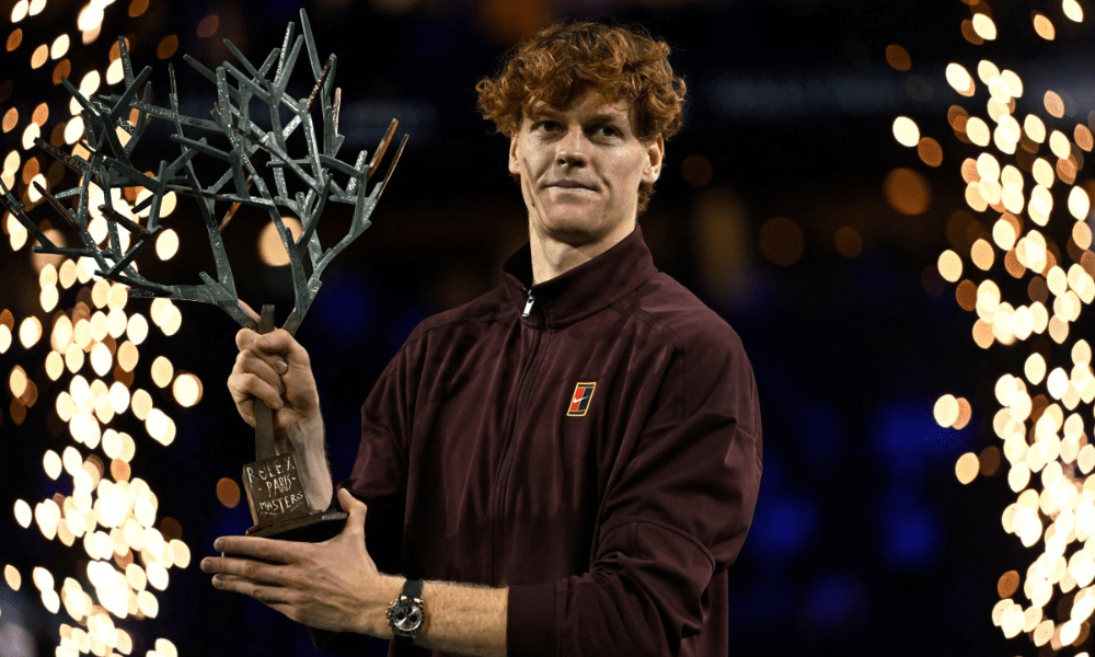 Jannik Sinner conquista título inédito do Masters 1000 de Paris e retorna ao topo do ranking