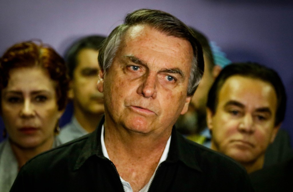 Aliados de Bolsonaro convocam reunião de emergência do PL após prisão do ex-presidente
