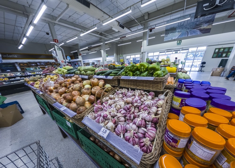 Prévia da inflação de abril aponta aumento de 0,43% com alimentos e saúde em alta