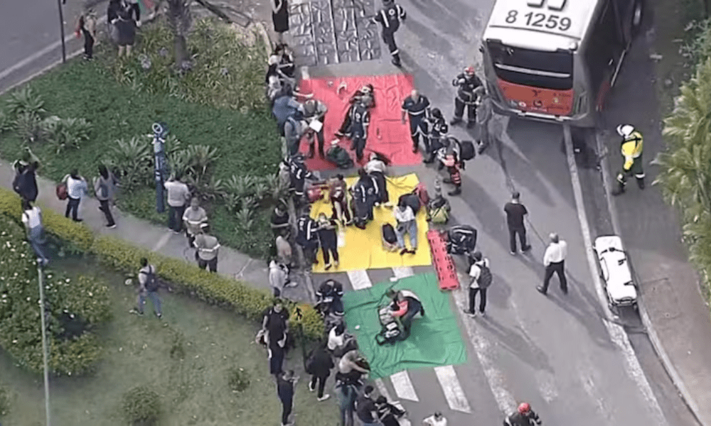 Grave acidente na marginal da Rodovia Raposo Tavares, no sentido de São Paulo. Foto: Reprodução/TV Globo