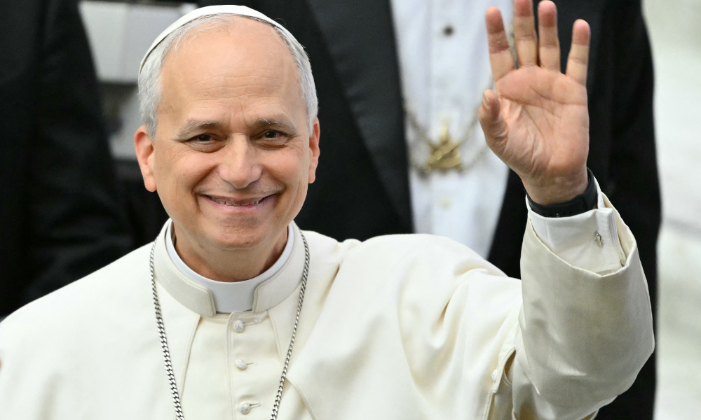 Papa Leão XIV pede a líderes mundiais para atender pessoas marginalizadas