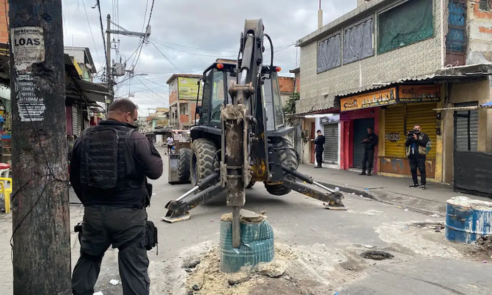 Rio remove 1.800 toneladas de barricadas em uma semana de operação