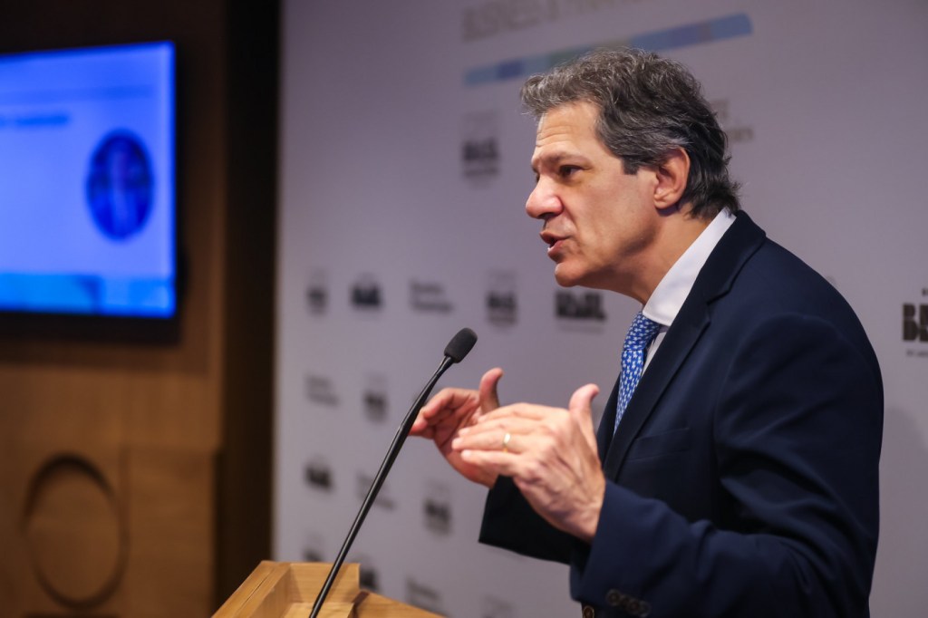 Haddad diz que governo deve encerrar mandato com crescimento econômico médio de 2,8%