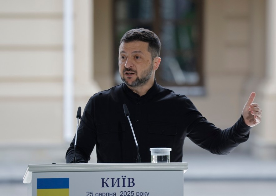 Zelensky anuncia que vários membros de sua equipe se reunirão na sexta-feira (29) em Nova York com representantes do governo de Trump