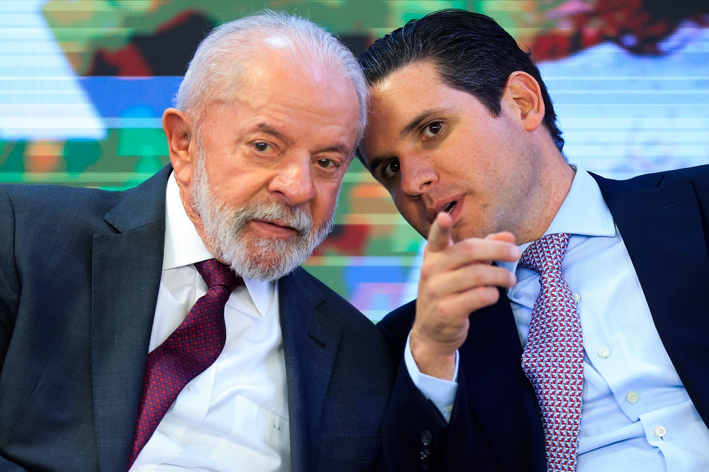 Governo vai discutir novos cargos na Caixa com Hugo Motta e líderes governistas