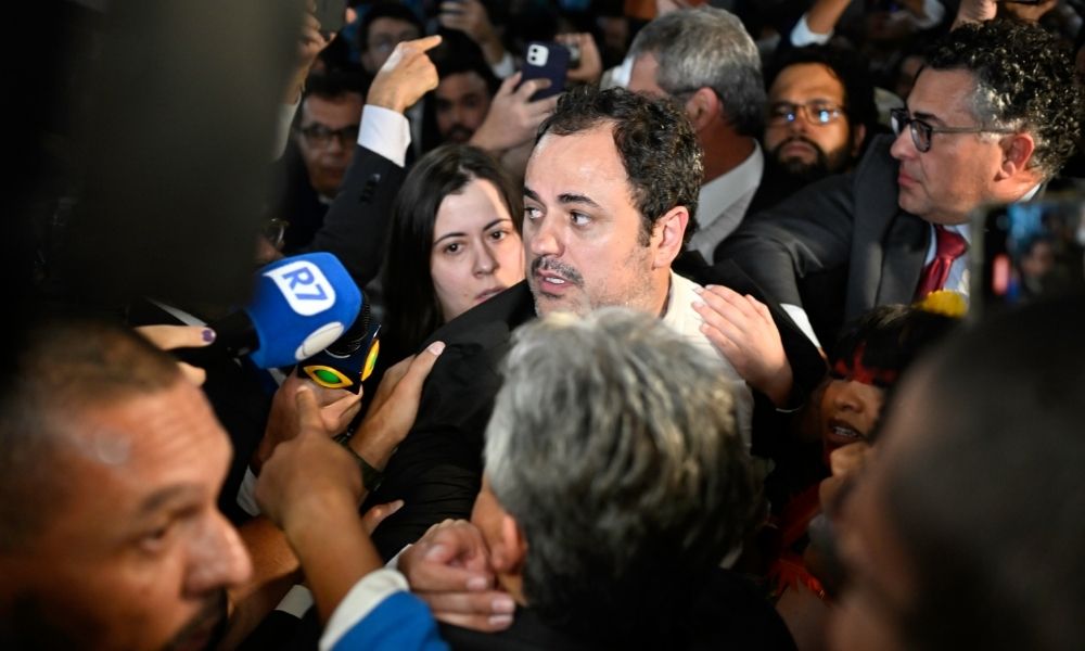 Associações criticam expulsão de jornalistas do plenário da Câmara
