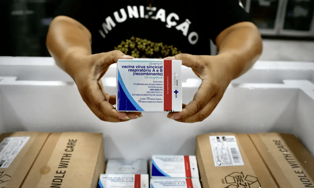 A partir deste sábado, SP inicia vacinação de gestantes contra vírus sincicial respiratório