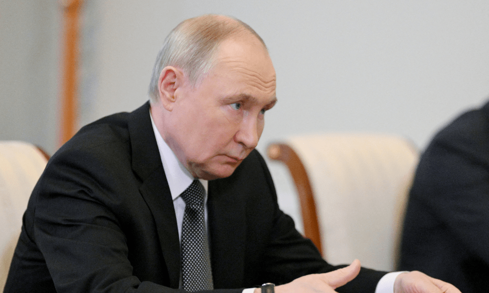 Ministro russo diz que Ucrânia atacou casa de Putin e promete retaliação