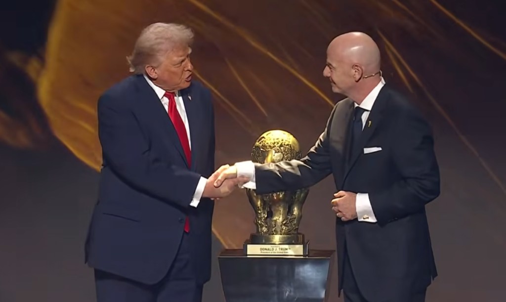 Trump ganha ‘Prêmio da Paz’ criado pela Fifa