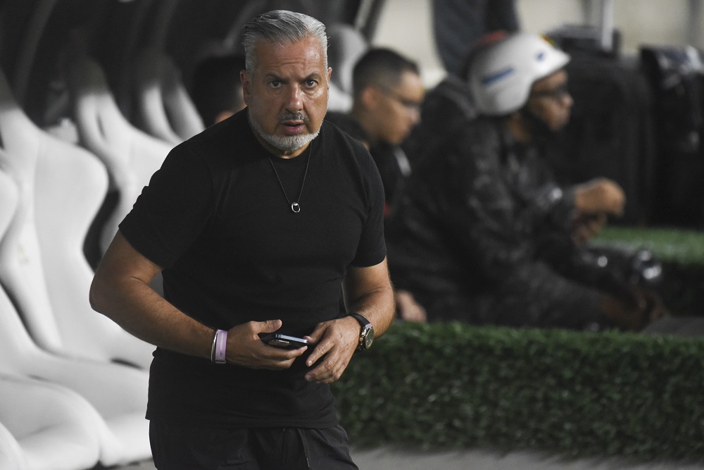 Diretor do Flamengo diz que ‘grandeza’ do clube é maior que a do Palmeiras