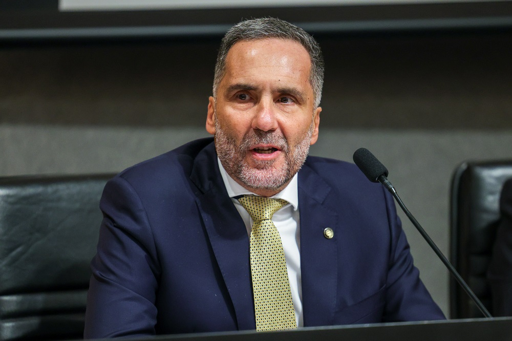 Sarrubbo encerra gestão na Secretaria de Justiça com entrega de equipamentos a guardas