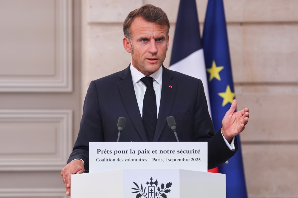 França confirma ter atacado a Síria junto com o Reino Unido