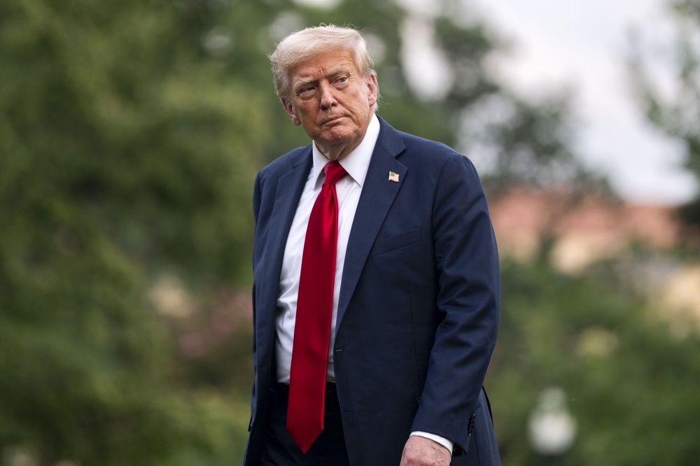Trump diz que Powell continuará ‘atrasado demais’ mesmo se baixar os juros