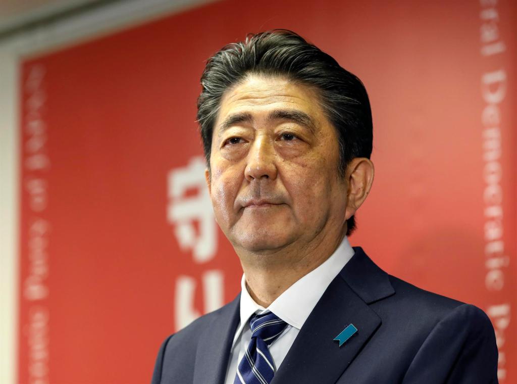 Assassino de ex-premiê do Japão é condenado à prisão perpétua
