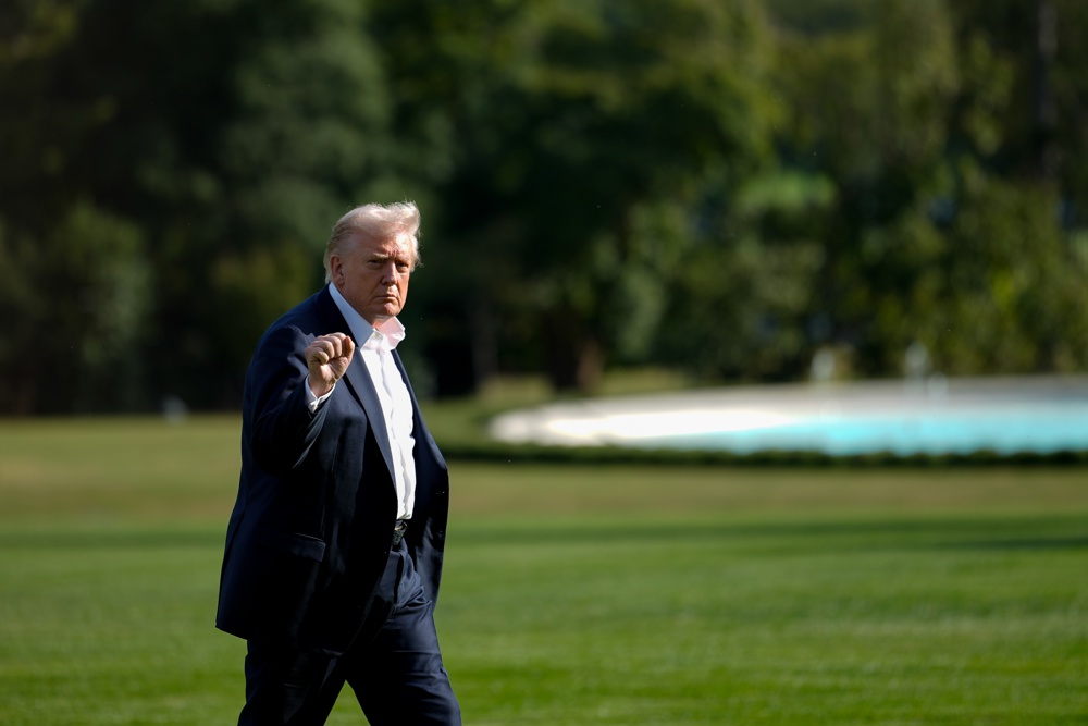 Donald Trump intensifica ofensiva contra críticos políticos
