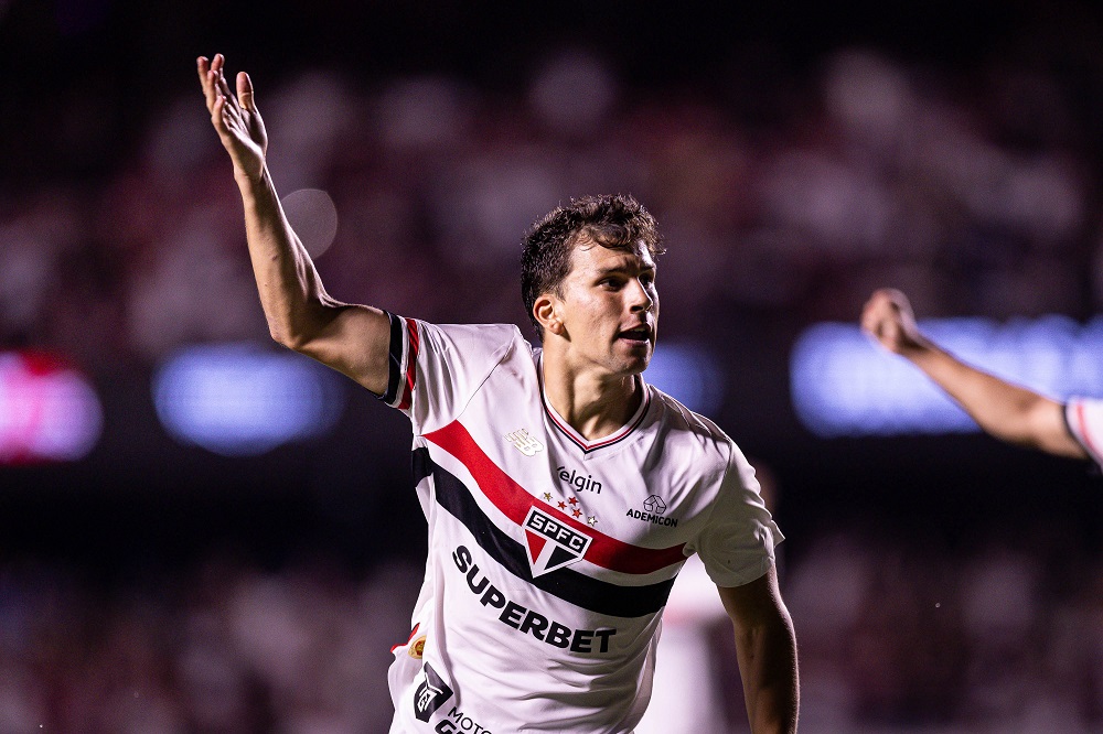 São Paulo reage no Paulistão e vence Santos no Morumbi com facilidade