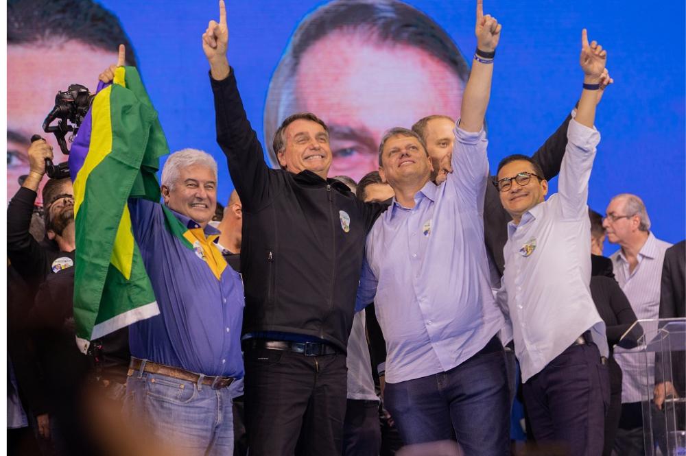 Moraes autoriza nova visita de Tarcísio a Bolsonaro após cancelamento