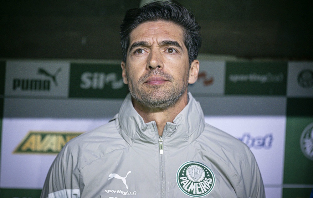 Abel Ferreira e Filipe Luís concorrem a prêmio de melhor técnico do mundo em 2025