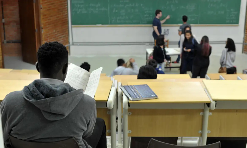 SC cita ‘maior população branca’ do país para justificar fim de cotas raciais