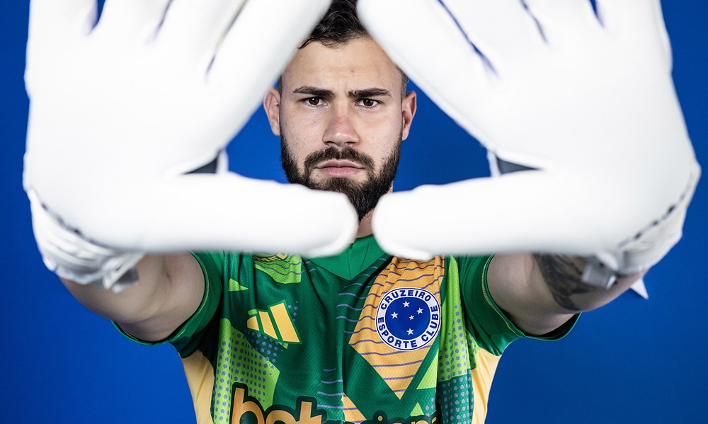 Cruzeiro contrata Matheus Cunha, ex-Flamengo, até 2028